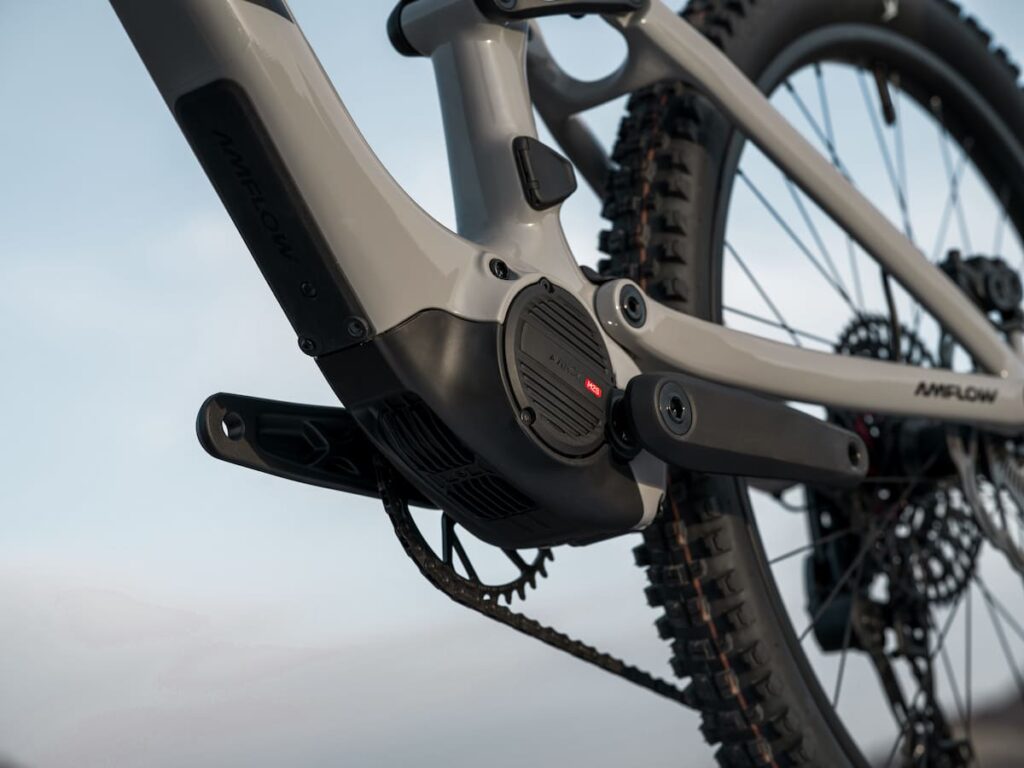 Amflow PX pyörässä on DJI:n uusin ja tehokkain Avinox moottori. VM Sport